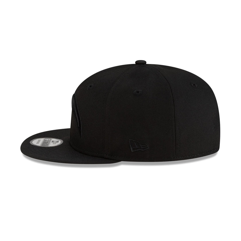 Los Angeles Chargers Black On Black 9FIFTY Snapback Hat