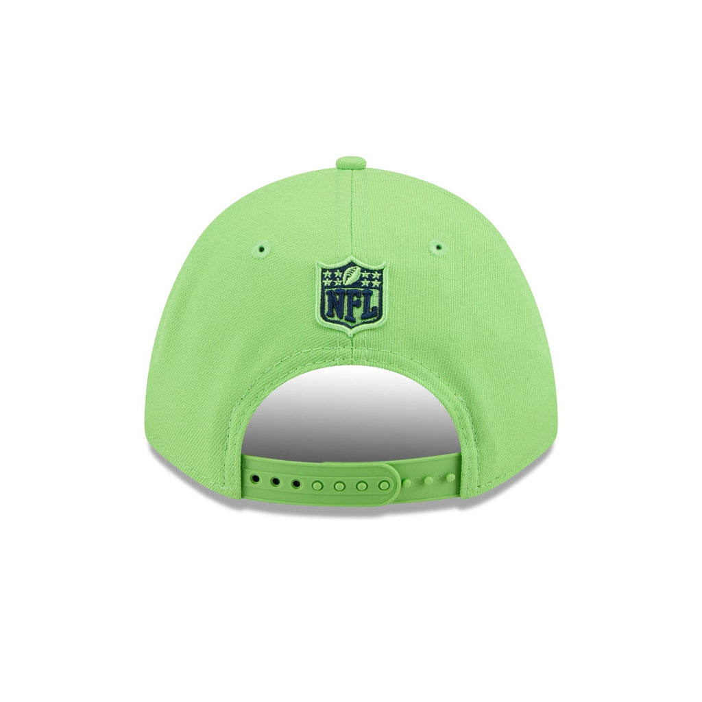 Seattle Seahawks Team Action Green 9FORTY M-Crown Snapback Hat