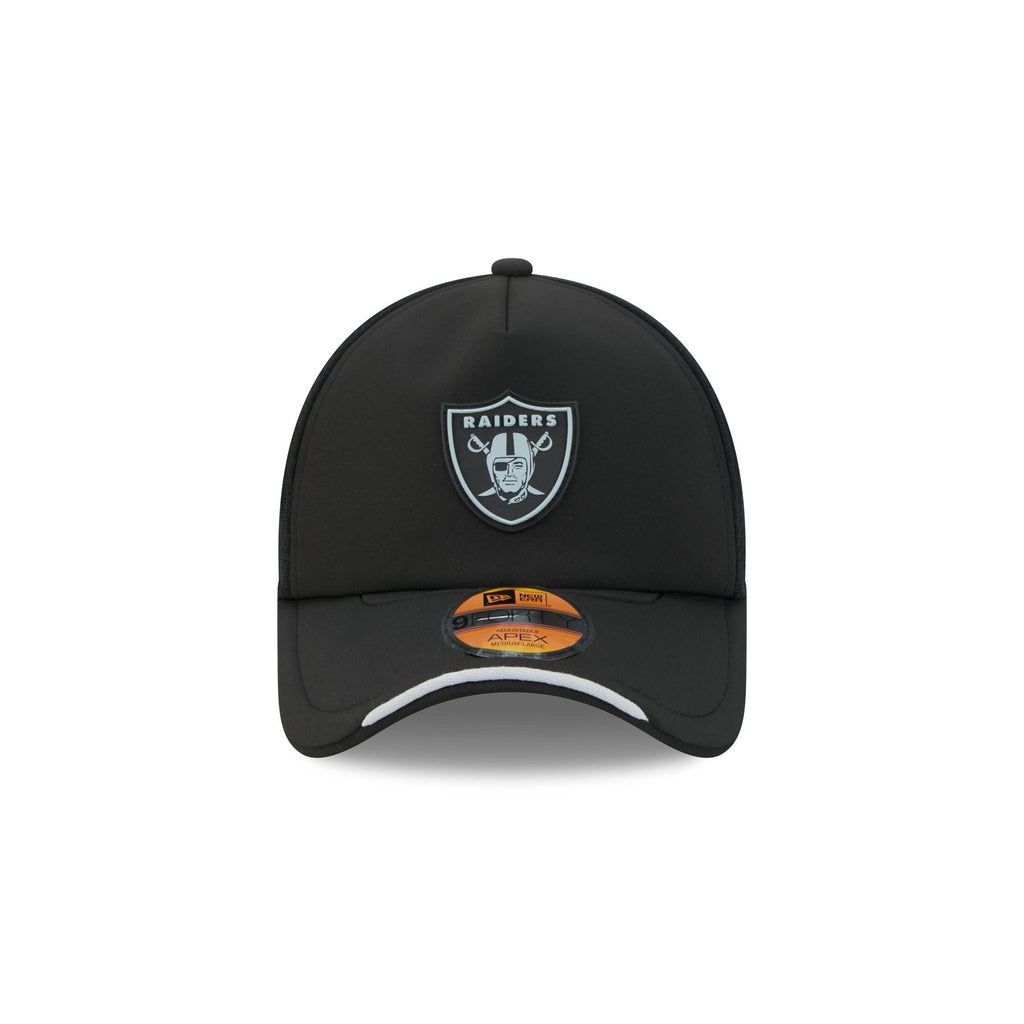 Las Vegas Raiders 2026 Sideline 9FORTY APEX Trucker Hat