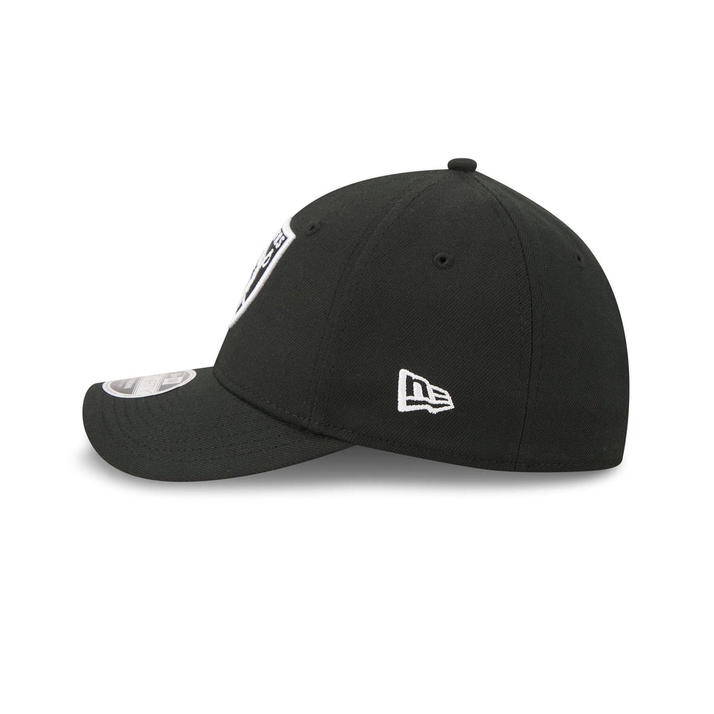 Las Vegas Raiders Poly Black & White 39THIRTY M-Crown Stretch Fit Hat