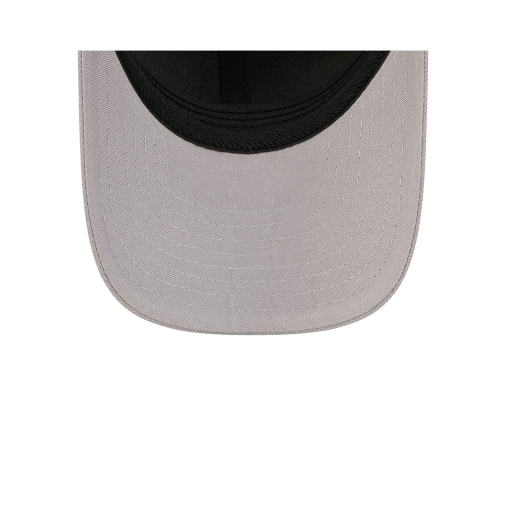 Las Vegas Raiders Poly Gray 39THIRTY M-Crown Stretch Fit Hat